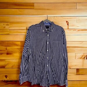 CROWN & IVY Button Up.